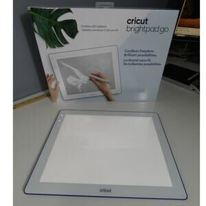 Cricut Brightpad Go Cordless LED Lightpad Tracing Weeding Vinyl Boxed